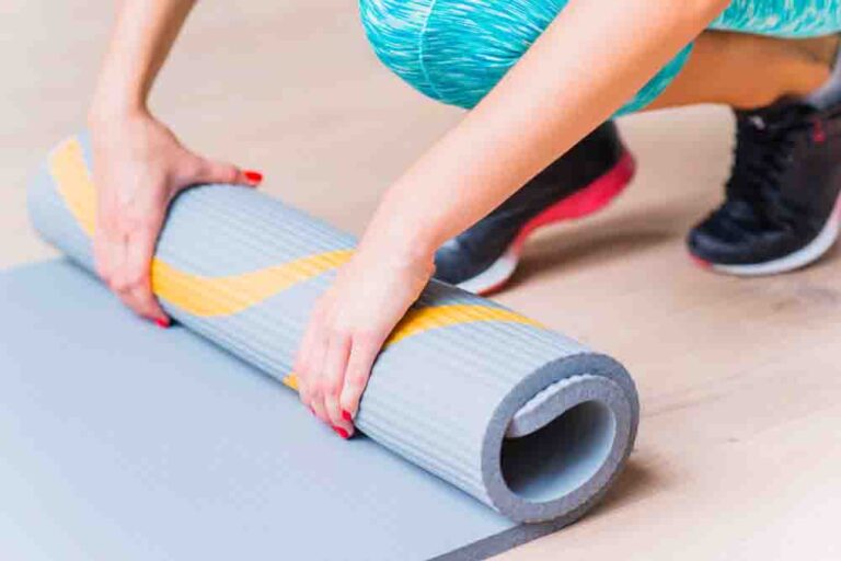 Best Ways to Remove Rubber Smell from Yoga Mats