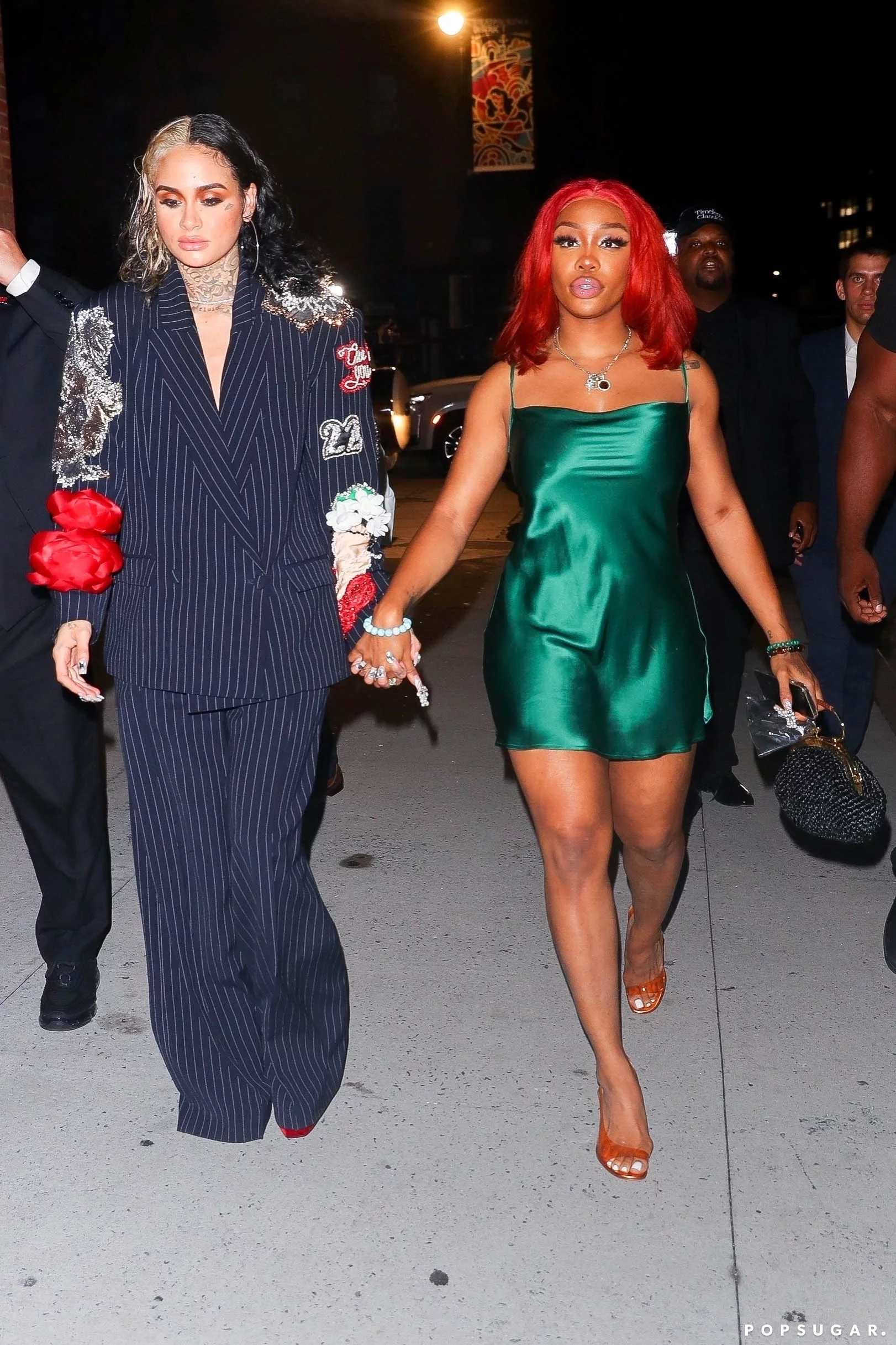SZA and Kehlani holding hands in Met Gala party